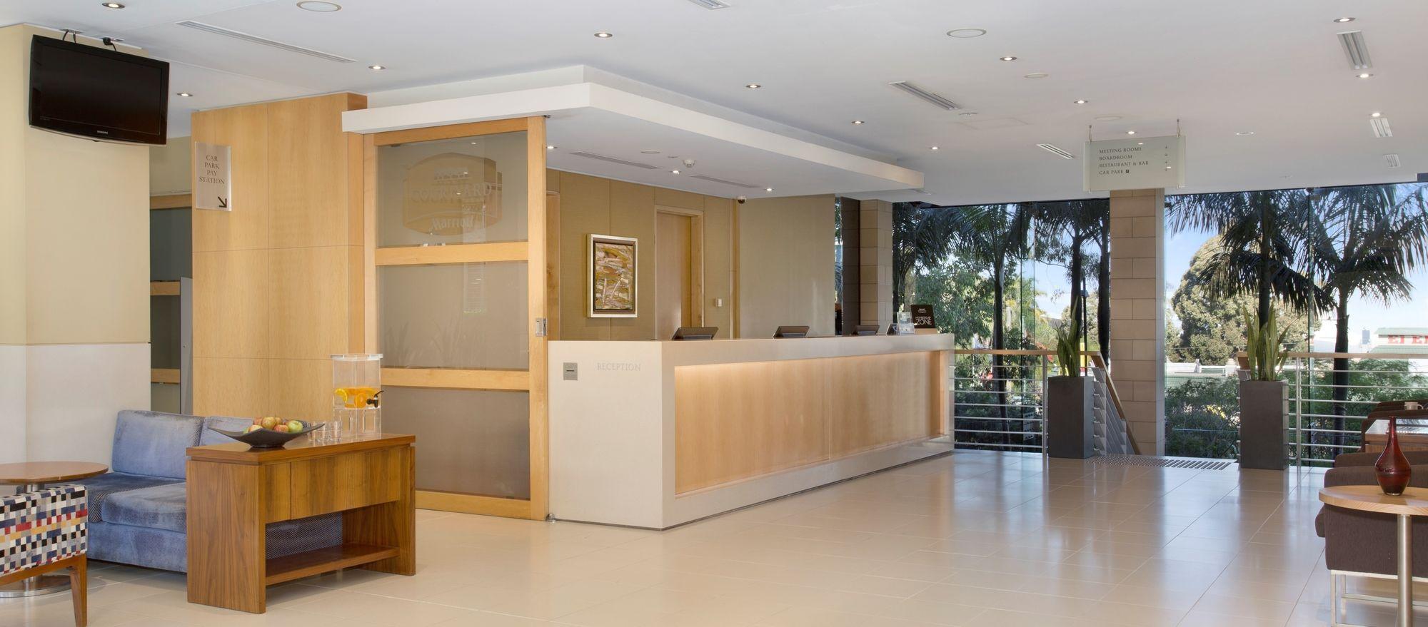 คอร์ตยาร์ด ซิดนีย์-นอร์ทไรด์ Hotel ภายนอก รูปภาพ